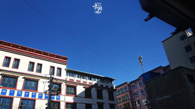 《云游集》中的两人千里青海之旅(3):一场夏日公路之旅,伴着夏日