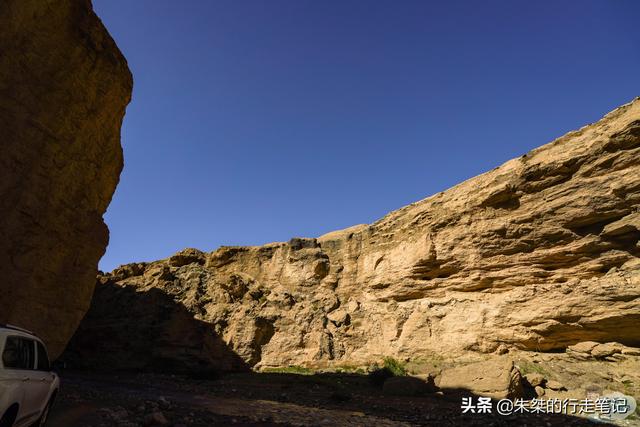 青海少数民族峡谷这个秘密的地方是地质学家无意中发现的，被誉为“中国版的羚羊谷”。